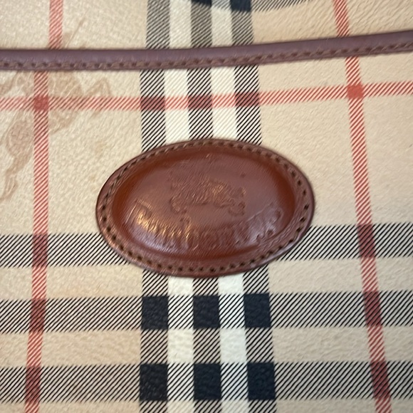 Burberry vintage crossbody - Picture 2 of 8